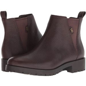 Cole Haan Women’s Waterproof Ankle Boot in Excellent Gently Used Condition